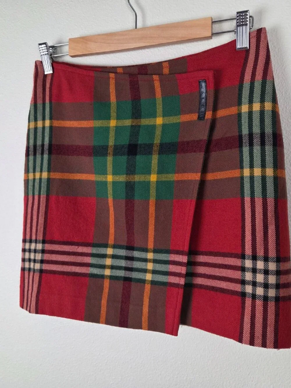 Ralph Lauren Tartan Plaid Mini Skirt Size 4 100% Wool Red Green Wrap Fall